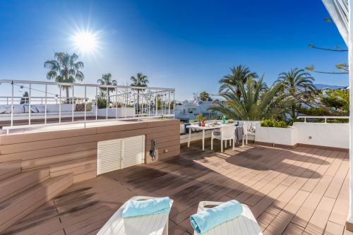 Amazing Duplex penthouse  by the sea