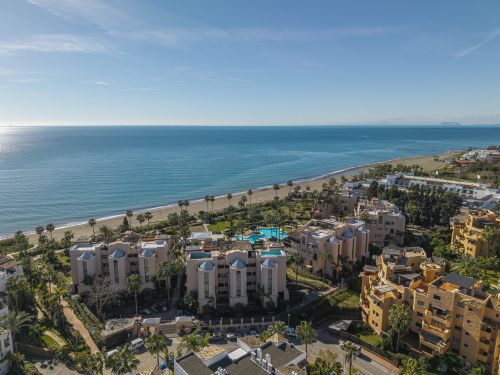 Two-Bedroom Beachfront Apartment in the New Golden Mile