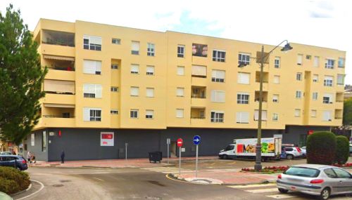 Magnificent 3-Bedroom Apartment with Huge 36 m² Garage in Puerto de Estepona