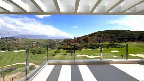 3-bedroom apartment with open golf views for €530,000 in La Cala de Mijas