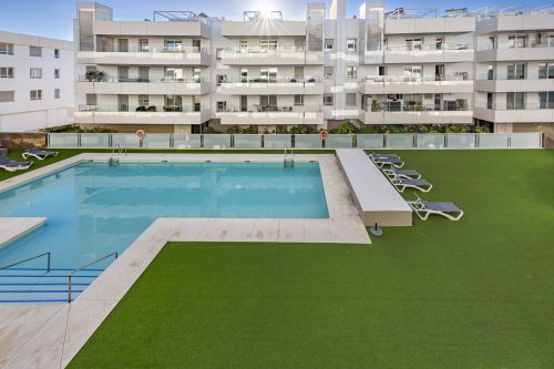 Contemporary three-bedroom duplex penthouse in Nueva Alcántara.