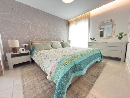 Luxury Corner Garden Apartment in Emerald Green, San Roque Club