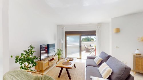 2 bedroom apartment for sale in Atalaya, Estepona East