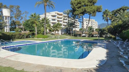 Refurbished Apartment Just 20 Metres from Atalaya Golf Club