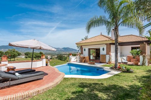 4-Bedroom Front Line Golf Villa in La Cala Golf Resort