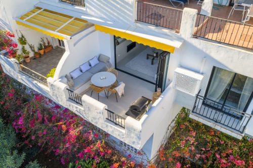 Apartment for sale in Puerto del Almendro, Benahavis