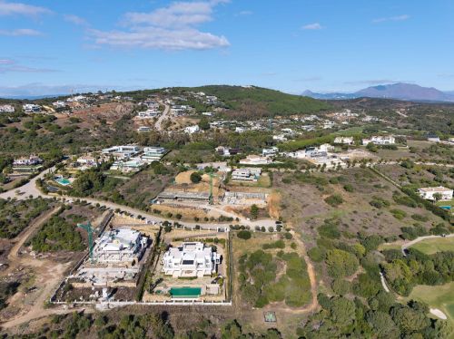 INCREDIBLE PLOT FOR SALE WITH PROJECT, BUILDING PERMIT, AND SEA VIEWS IN SOTOGRANDE