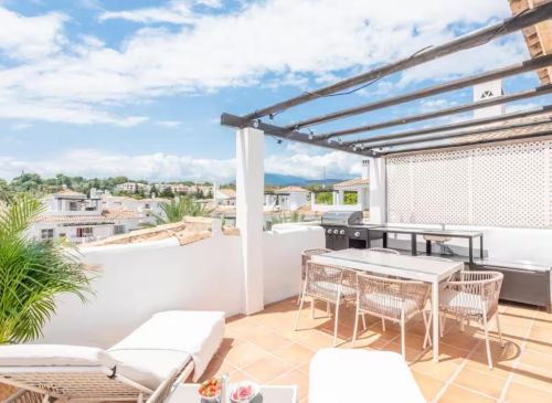 Los Naranjos, Penthouse