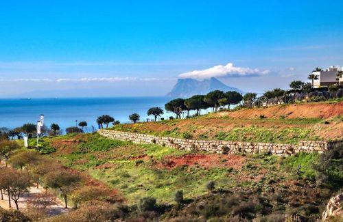 Plot for sale in Bahia de las Rocas, Manilva