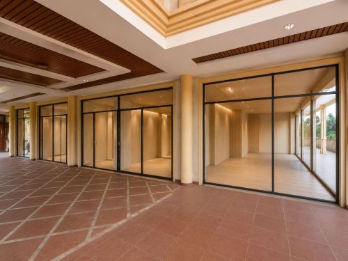 Commercial units available in Centro Comercial San Roque Club