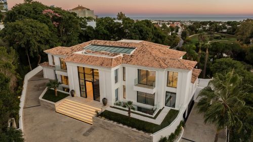 Villa for sale in La Quinta, Benahavis