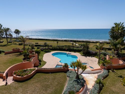 Luxury first line beach Penthouse in Marbella