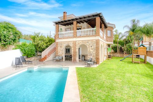 Recently reformed, stunning  six bedroom villa in Mijas, with private pool