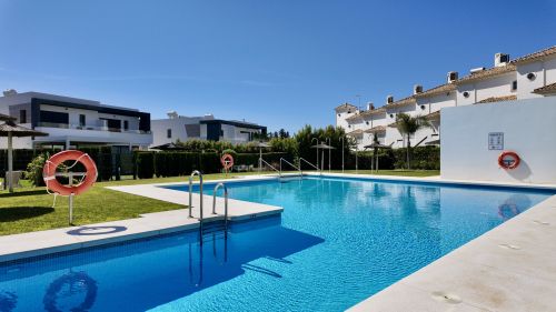 4-Bedroom Semi-Detached House with Private Garden in La Resina, New Golden Mile, Estepona