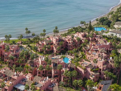 Ground Floor Apartment for sale in Cabo Bermejo, Estepona East