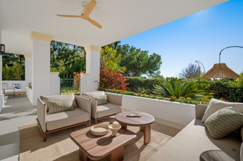 Refined Luxury Apartment in Monte Paraíso, Marbella Golden Mile