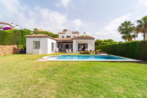 Villa for sale in Elviria, Marbella East