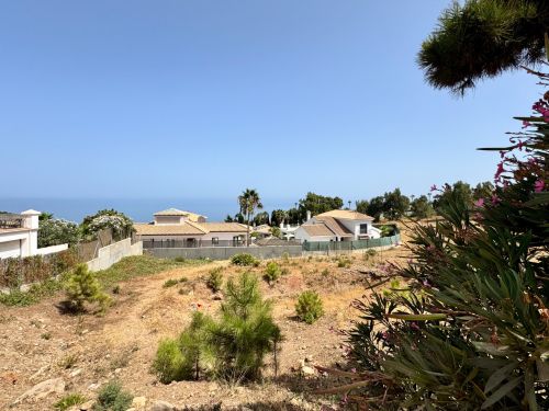 963 m² plot with granted building licence for a villa, La Paloma, Manilva