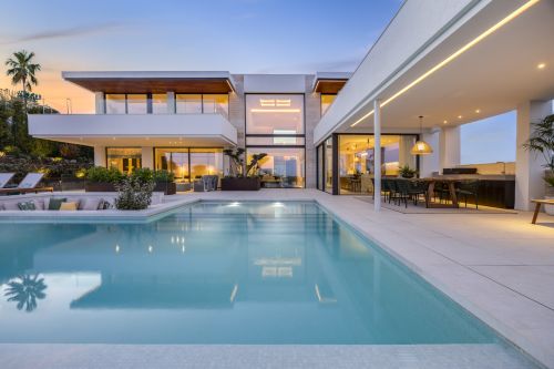 Newly built spacious modern villa in Majestic, Casares