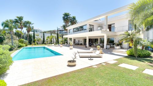 Villa for sale in Calanova Golf, Mijas Costa