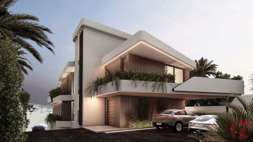 Villa for sale in Xarblanca, Marbella