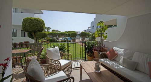 Flat for sale in Alcaidesa Costa