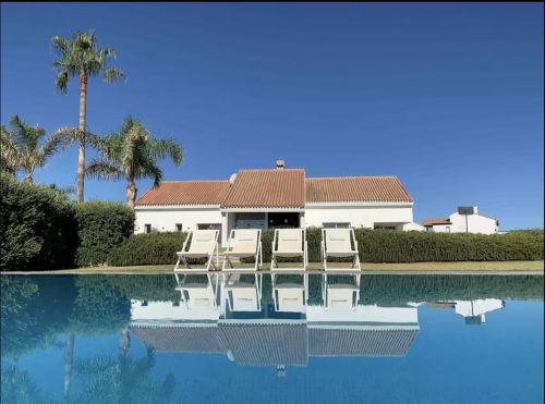 Villa for sale in Manilva