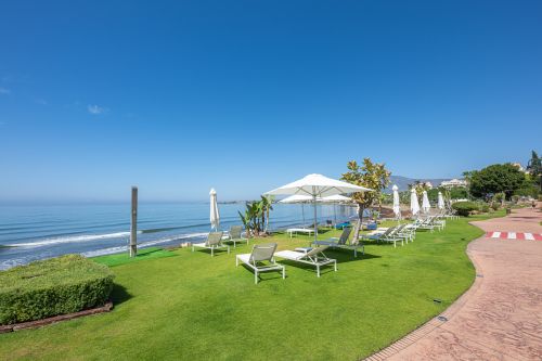 FIRST LINE BEACH APARTMENT - CABO BERMEJO - ESTEPONA