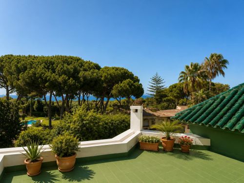 Villa for sale in Artola, Marbella East