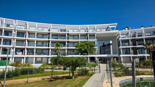 Brand-New Middle Floor Apartment Just 200 Metres from the Beach in Aldea Beach, Manilva