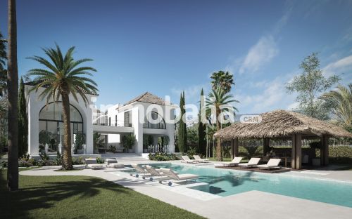 Villa Los Arcos, Plot with Project in Nueva Andalucía