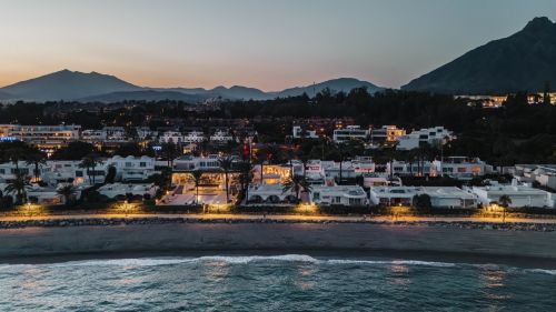 Semi Detached House for sale in Marbella Golden Mile