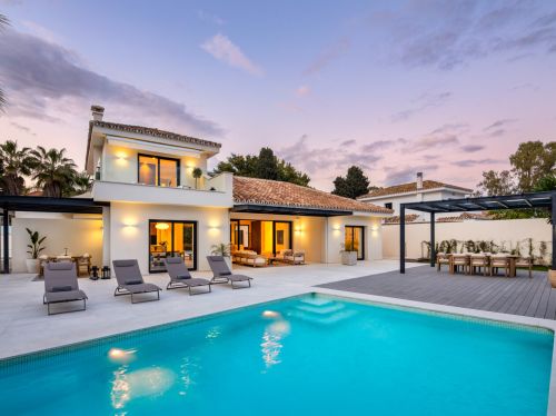 4 bedroom villa for sale in Cortijo Blanco, San Pedro de Alcantara