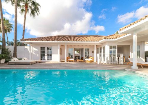 Charming Villa with Sea Views in La Alquería, Benahavís