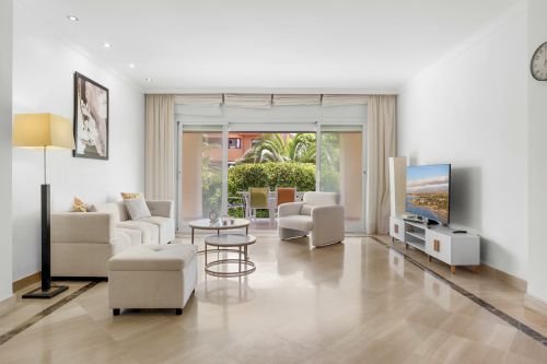 Ground Floor Apartment with Private Garden Just Moments from the Beach