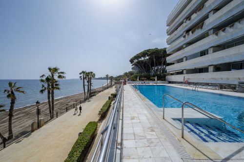 2 bedroom apartment for rent in Marina Mariola, Marbella Golden Mile