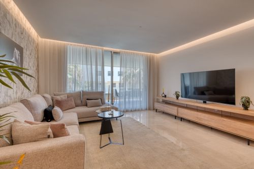 2 bedroom apartment for rent in Royal Banús, Nueva Andalucia