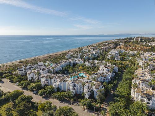 3 bedroom ground floor apartment for sale in Costalita, Estepona East