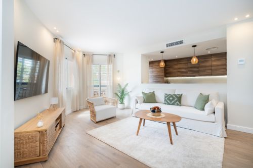 3 bedroom apartment for sale in Estepona Centre, Estepona Town