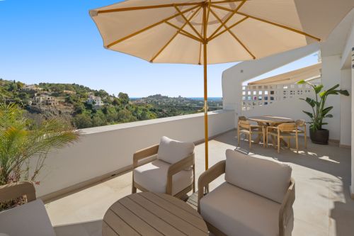 2 bedroom apartment for rent in La Quinta, Benahavis