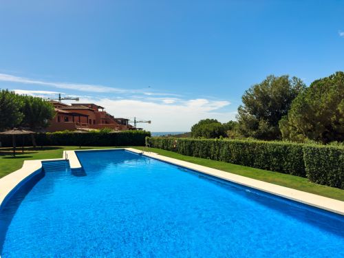 2 bedroom penthouse for sale in Casares Golf