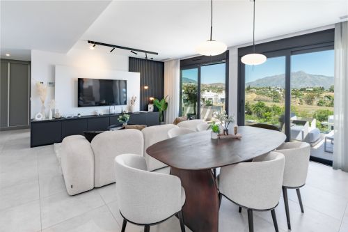 3 bedroom penthouse for sale in Estepona