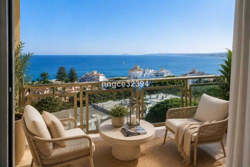 3 bedroom apartment for sale in Estepona Puerto, Estepona Town