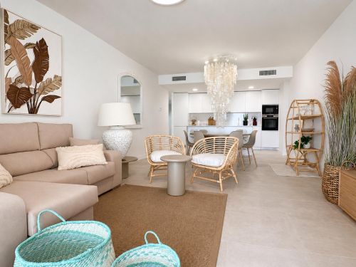 3 bedroom ground floor apartment for sale in Estepona