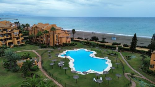 2 bedroom ground floor apartment for sale in La Duquesa, Manilva