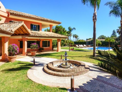 5 bedroom villa for rent in Marbella