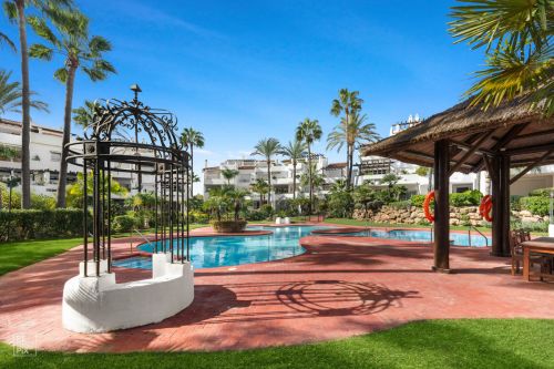 3 bedroom ground floor apartment for sale in Puerto Banus, Marbella