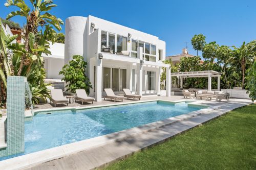 4 bedroom villa for rent in Nueva Andalucia, Marbella