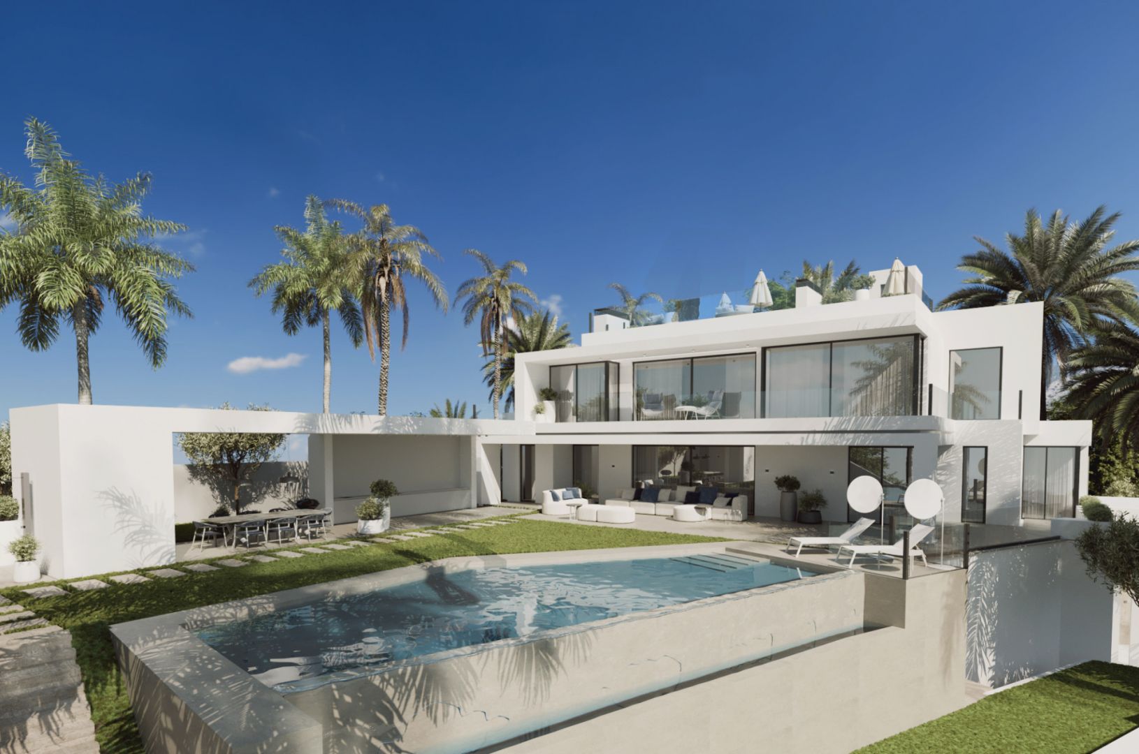 Elegant villa on Marbella’s Golden Mile, panoramic views.