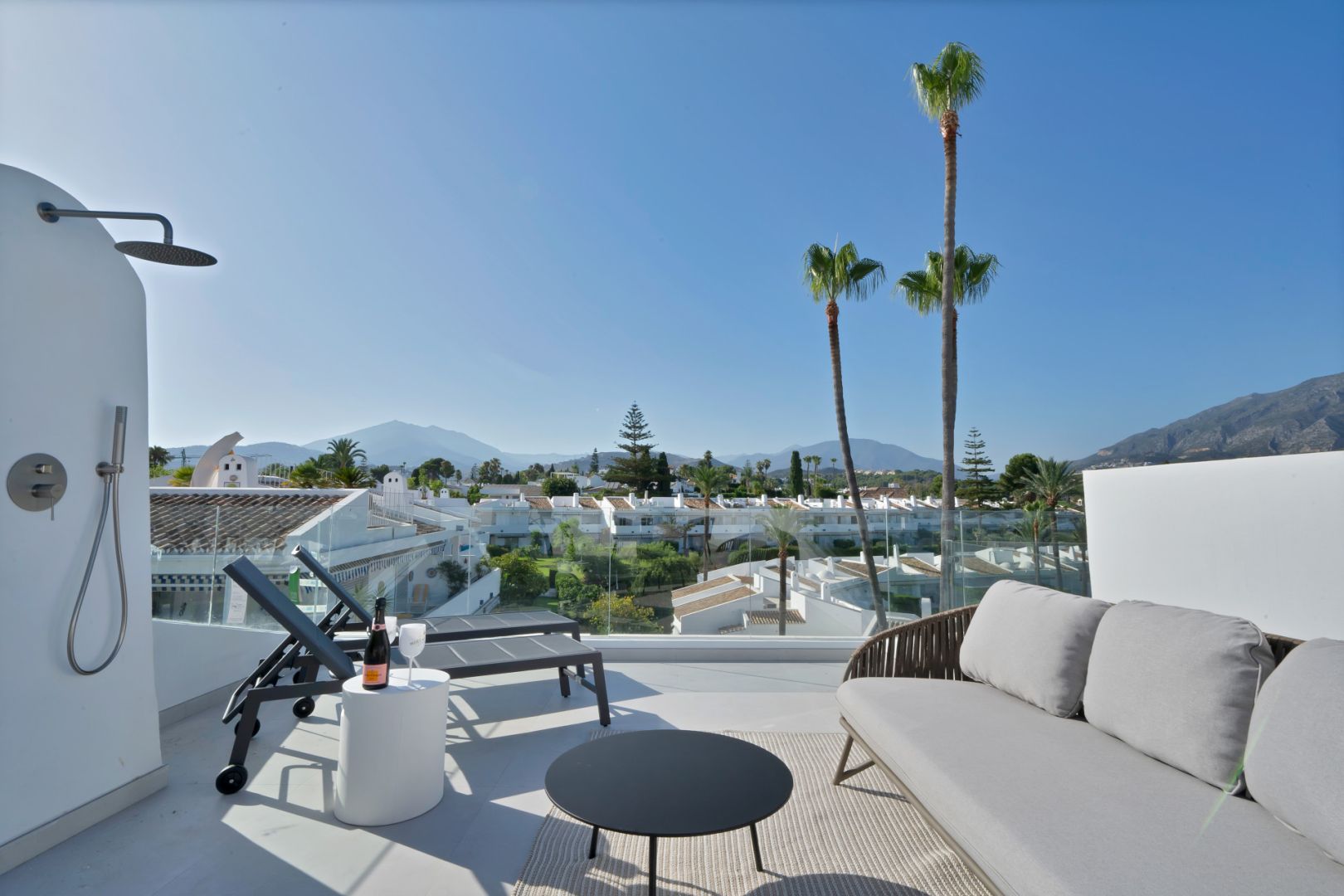 Los Dragos Duplex Penthouse, Nueva Andalucía